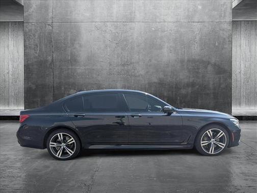 2016 BMW 750 i xDrive