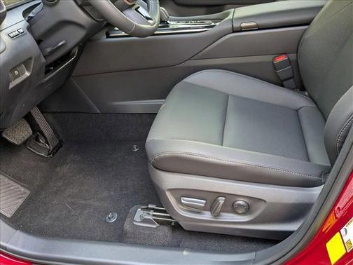 2025 Toyota Crown Signia XLE