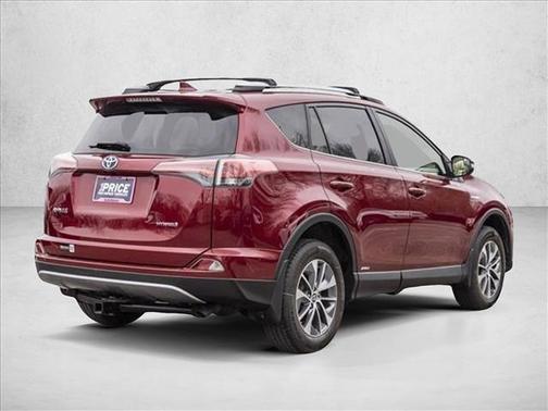 2018 Toyota RAV4 Hybrid LE