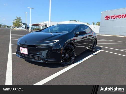 2025 Toyota Prius L