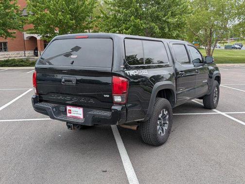 Midnight Black Metallic 2018 Toyota Tacoma TRD Off Road