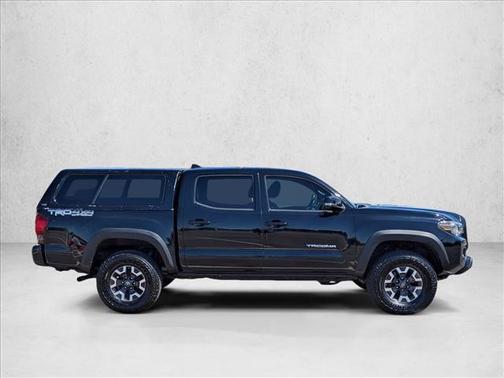 Midnight Black Metallic 2018 Toyota Tacoma TRD Off Road