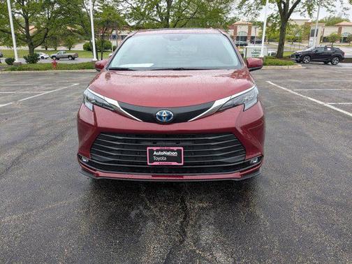 2025 Toyota Sienna XLE 7 Passenger