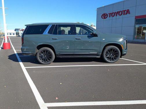 2025 Cadillac Escalade Premium Luxury