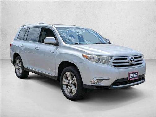 Classic Silver Metallic 2012 Toyota Highlander Limited