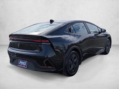 2025 Toyota Prius LE