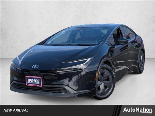 2025 Toyota Prius LE