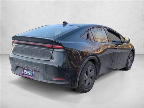 2025 Toyota Prius LE