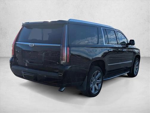 2017 Cadillac Escalade ESV Luxury