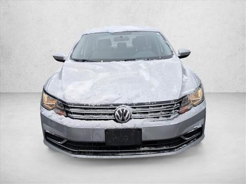 2017 Volkswagen Passat 1.8T SE
