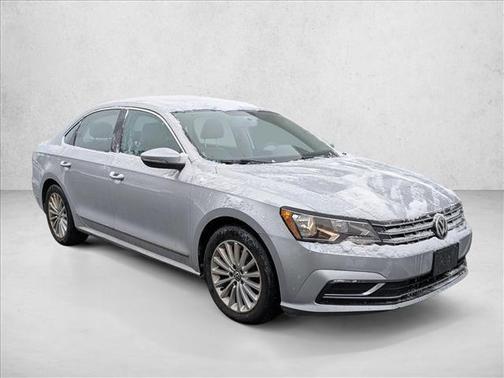 2017 Volkswagen Passat 1.8T SE