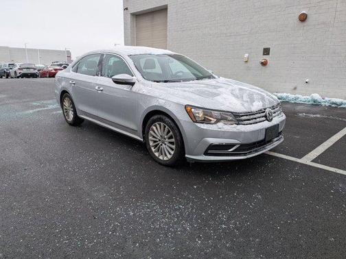 2017 Volkswagen Passat 1.8T SE
