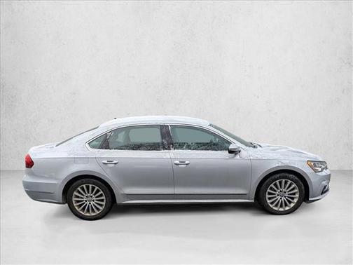 2017 Volkswagen Passat 1.8T SE