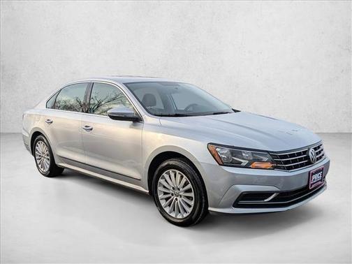 2017 Volkswagen Passat 1.8T SE