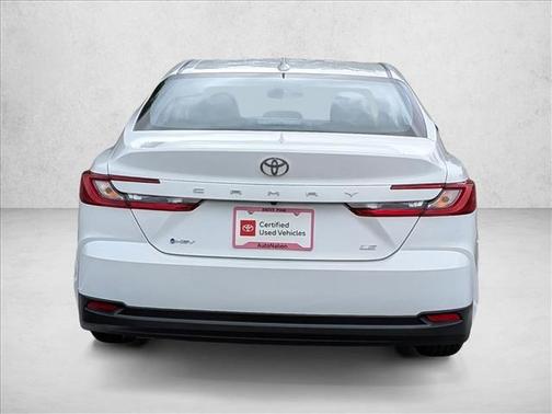 Ice Cap 2025 Toyota Camry LE