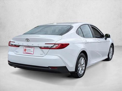 Ice Cap 2025 Toyota Camry LE