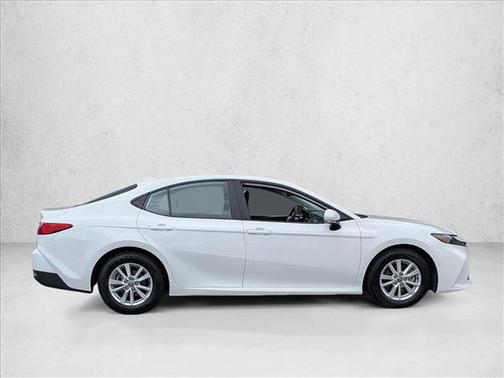 Ice Cap 2025 Toyota Camry LE