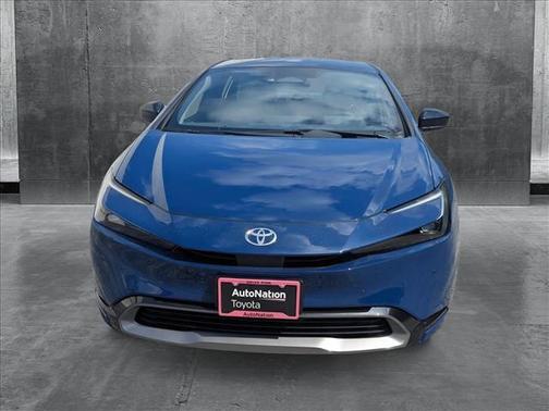 2025 Toyota Prius XLE