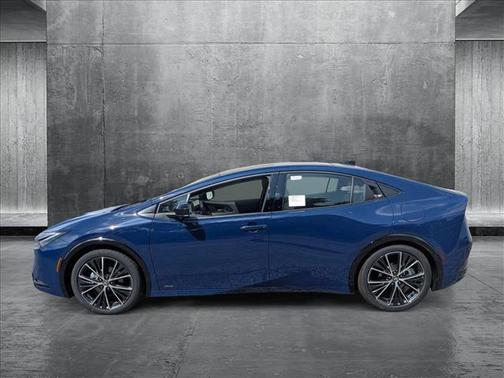 2025 Toyota Prius XLE
