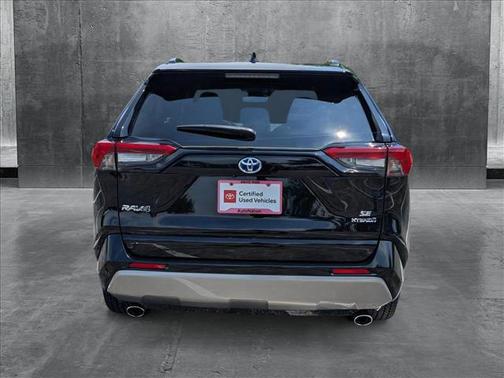 2022 Toyota RAV4 Hybrid SE