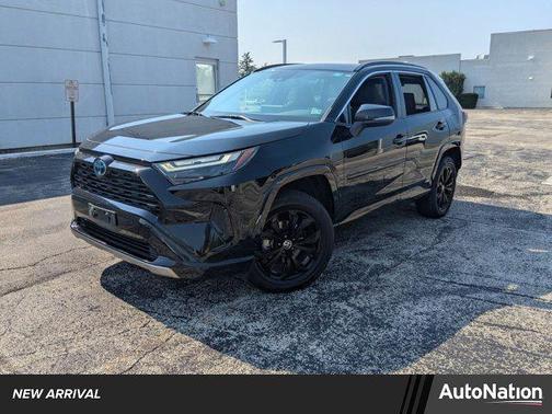 2022 Toyota RAV4 Hybrid SE