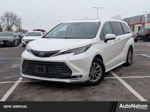 2021 Toyota Sienna XLE 7 Passenger