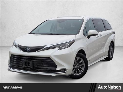 2021 Toyota Sienna XLE 7 Passenger