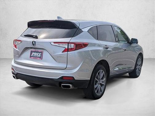 Lunar Silver Metallic 2023 Acura RDX Technology Package