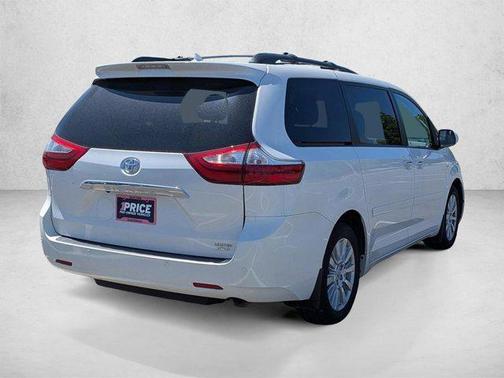 Blizzard Pearl 2017 Toyota Sienna Limited Premium
