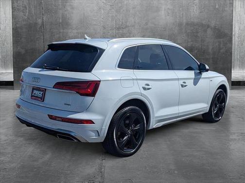 2022 Audi Q5 45 S line Premium Plus
