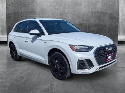 2022 Audi Q5 45 S line Premium Plus