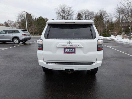 2022 Toyota 4Runner SR5