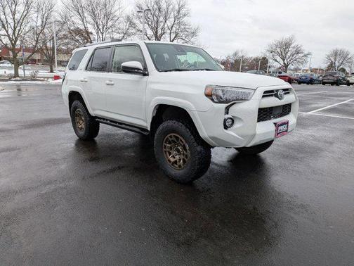 2022 Toyota 4Runner SR5