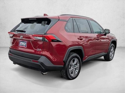 2025 Toyota RAV4 Hybrid XLE