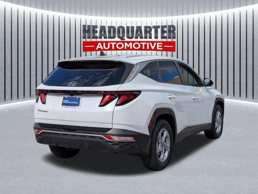 2023 Hyundai TUCSON SE