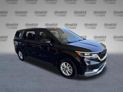 2023 Kia Carnival LX