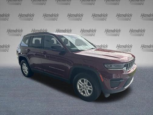 2024 Jeep Grand Cherokee Laredo 4x2