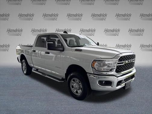 2024 RAM 2500 Big Horn Crew Cab 4x4 64' Box