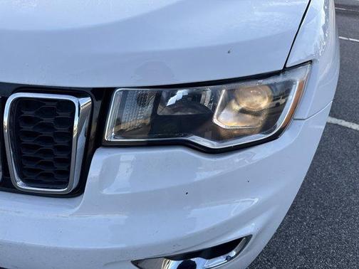 2017 Jeep Grand Cherokee Laredo