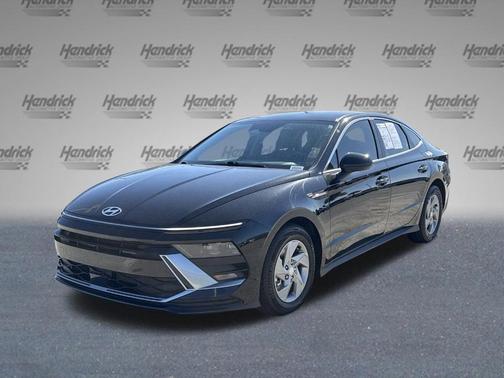 2025 Hyundai SONATA SE