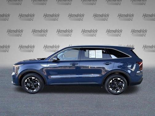 Midnight Black 2024 Kia Sorento S