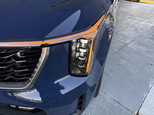Midnight Black 2024 Kia Sorento S