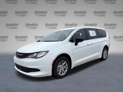 2026 Chrysler Voyager LX