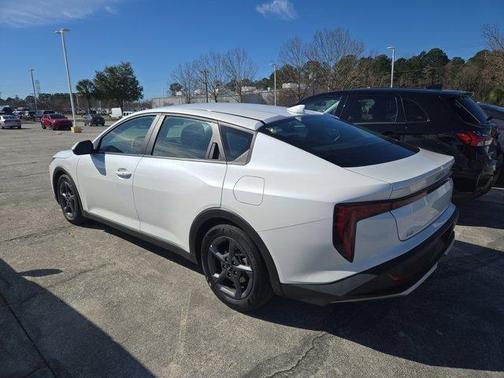 2025 Kia K4 