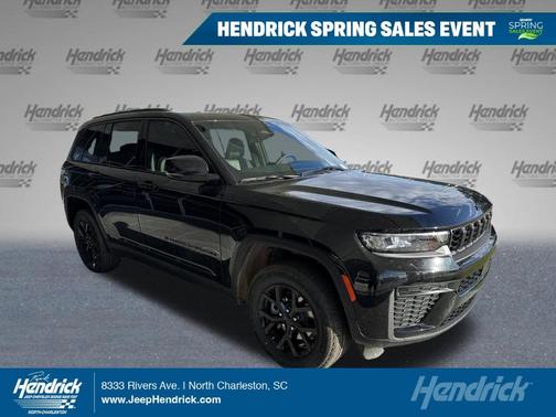 2026 Jeep Grand Cherokee Laredo