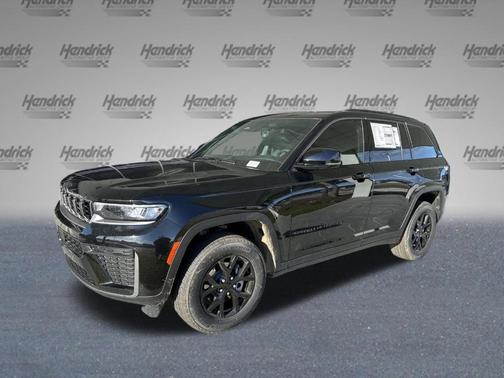 2026 Jeep Grand Cherokee Laredo