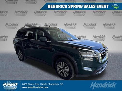 2025 Nissan Pathfinder SL