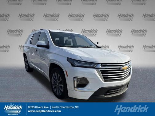 Summit White 2023 Chevrolet Traverse Premier