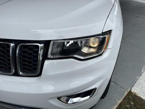 Bright White Clearcoat 2021 Jeep Grand Cherokee Limited