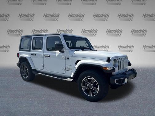 Bright White Clearcoat 2023 Jeep Wrangler Sahara